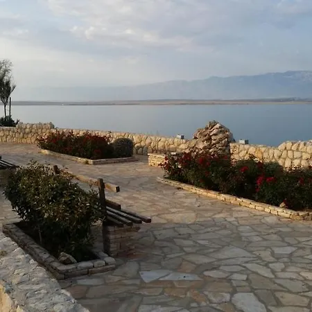 In Sabunike With Terrace, Air Conditioning, Wi-fi, Washing Machine *