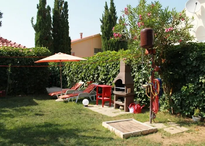 In Sabunike With Terrace, Air Conditioning, Wi-fi, Washing Machine Lägenhet Privlaka (Zadar)