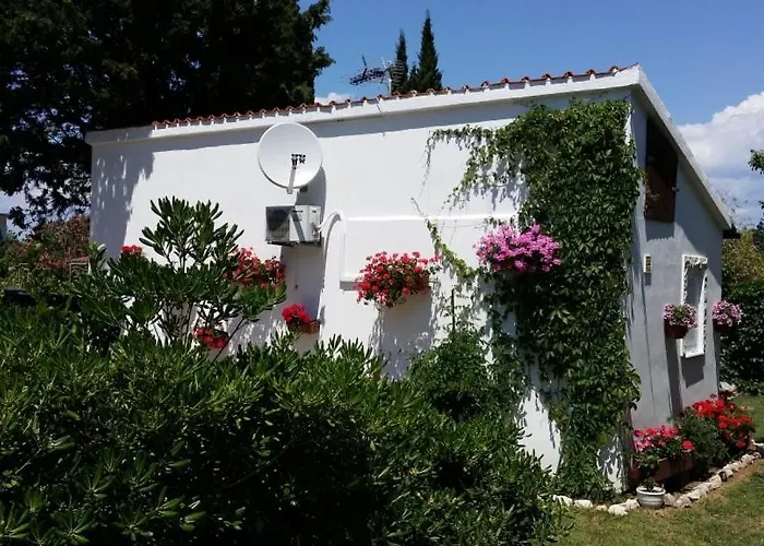 In Sabunike With Terrace, Air Conditioning, Wi-fi, Washing Machine * 普利拉卡